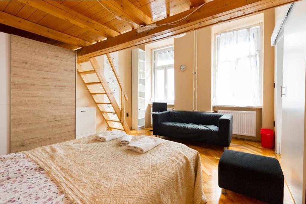 Szentkiralyi 5 - Double Basic In The City Center - Self-Check-In Βουδαπέστη Εξωτερικό φωτογραφία